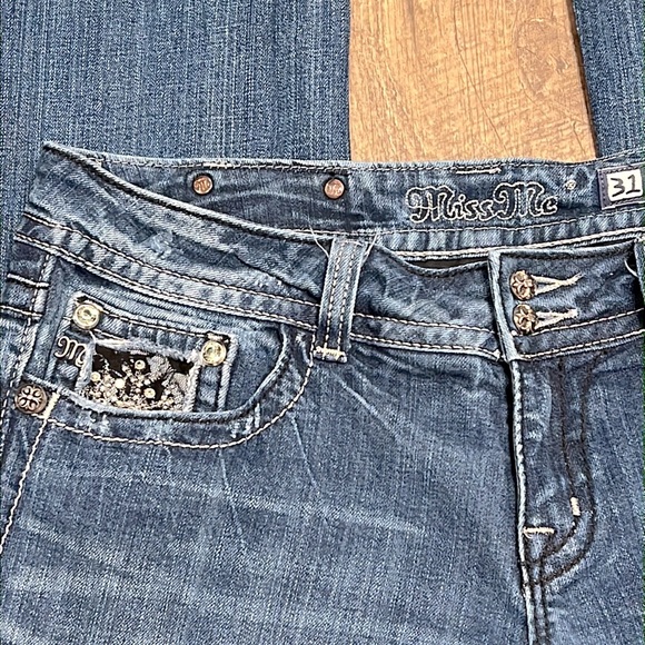 Miss Me Boot Cut Flap Pocket Jeans w/Black & Silver Lace embellishments, Size 31 - Picture 8 of 14